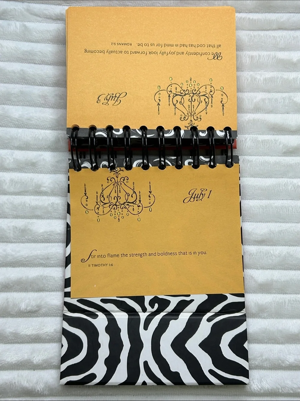 2008 Vintage She Lives She Loves She Laughs Spiral Desk Calendar - Inspirational